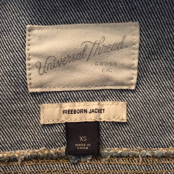 Universal Thread Jean Jacket - Picture 6 of 6
